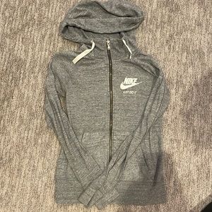 nike zip up hoodie